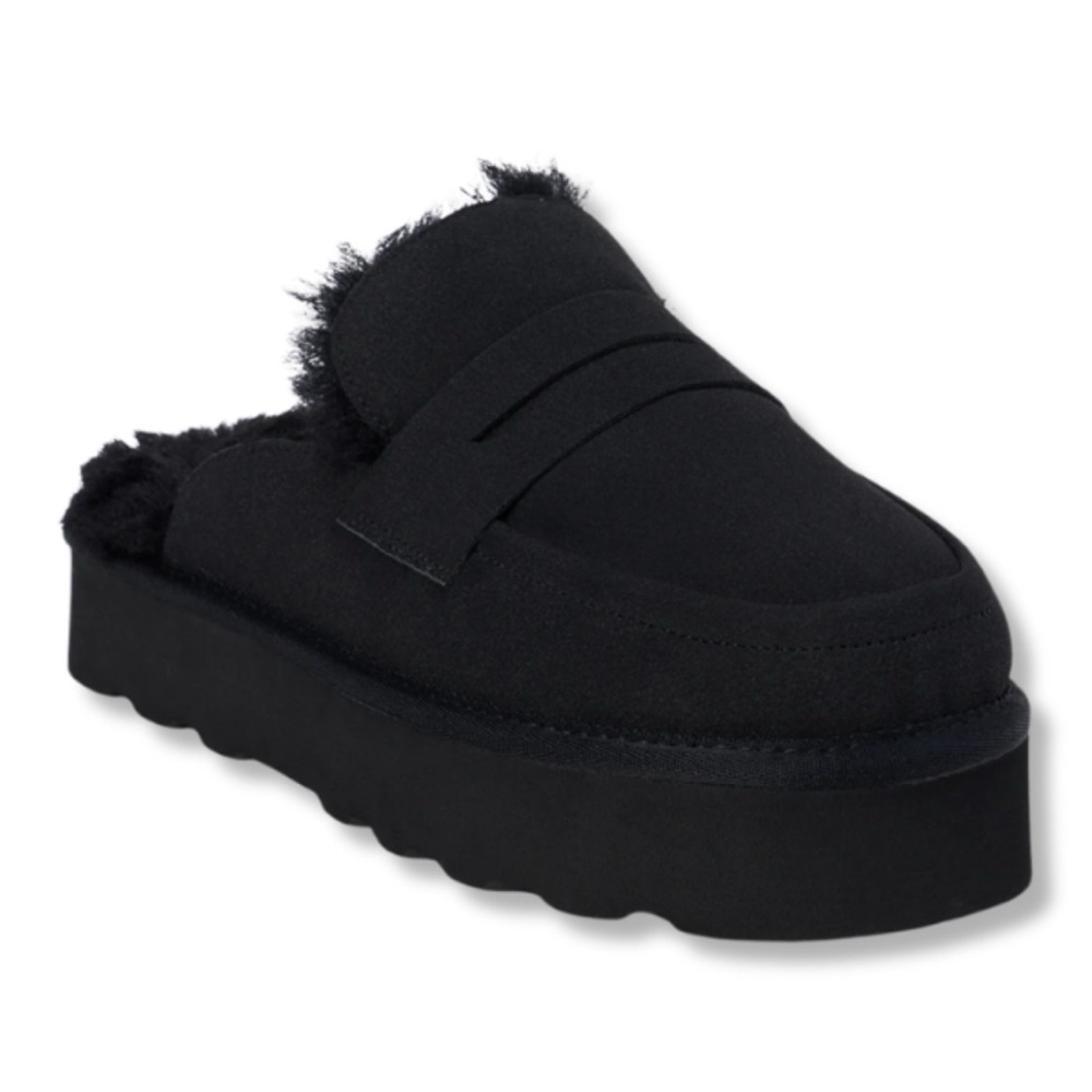 Women's Black Slip-On Loafers